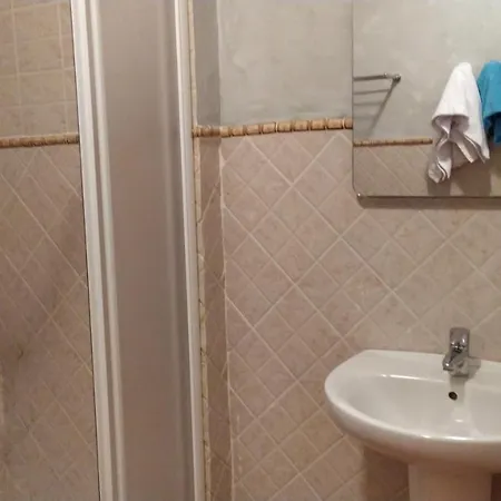 Habitaciones, Escuela De Ninas Inn *